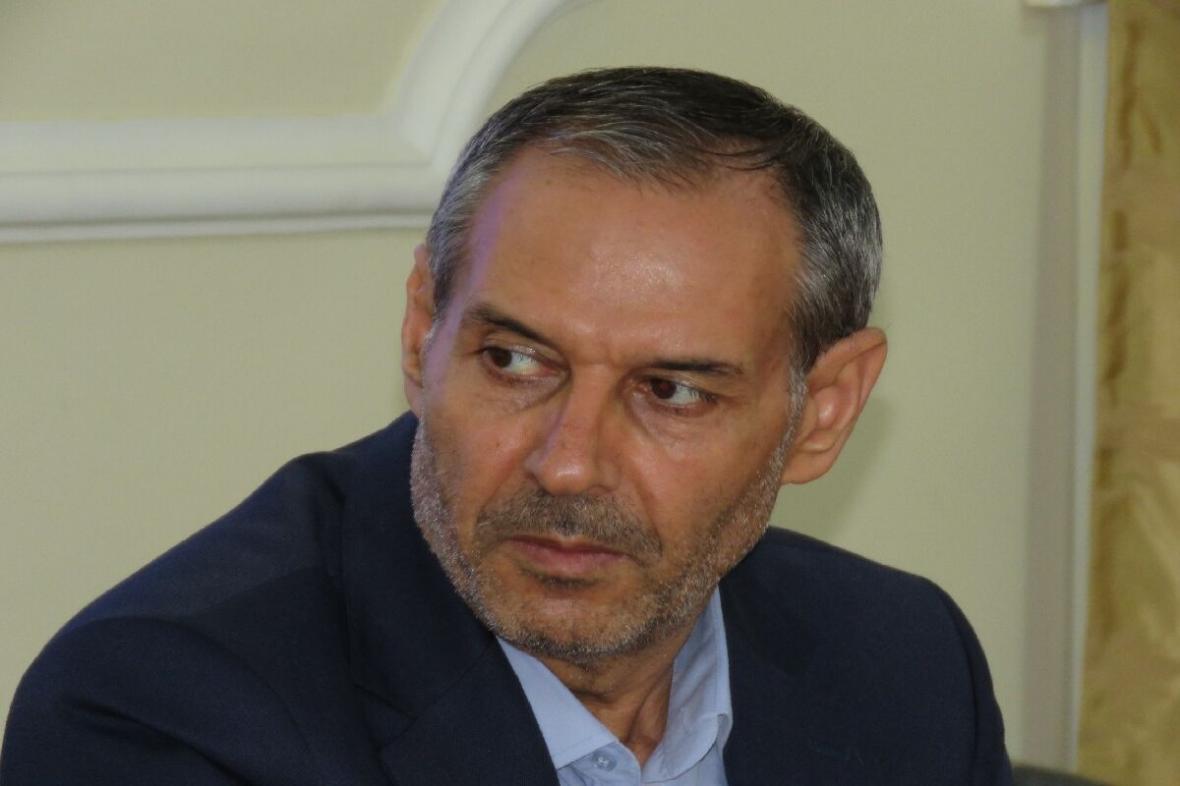 خبرنگاران فرماندار مراغه: محدودیت های تردد در 13 بدر بیشتر خبرنگاران فرماندار مراغه: محدودیت های تردد در 13 بدر بیشتر می گردد