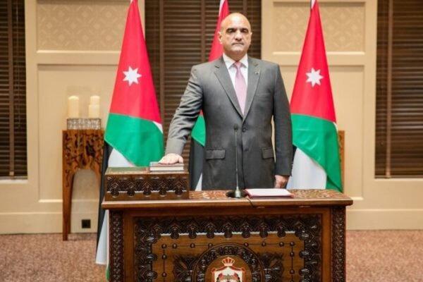 پادشاه اردن بشر الخصاونه را مأمور تشکیل کابینه کرد پادشاه اردن بشر الخصاونه را مأمور تشکیل کابینه کرد